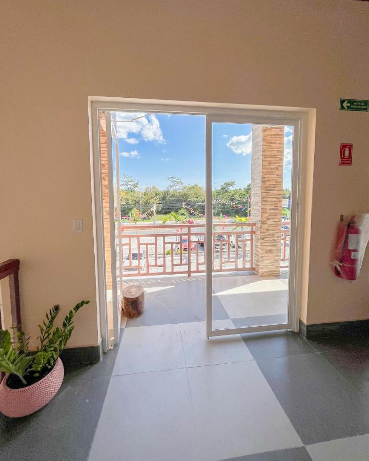 Hospedaje Las Uvas Exterior photo